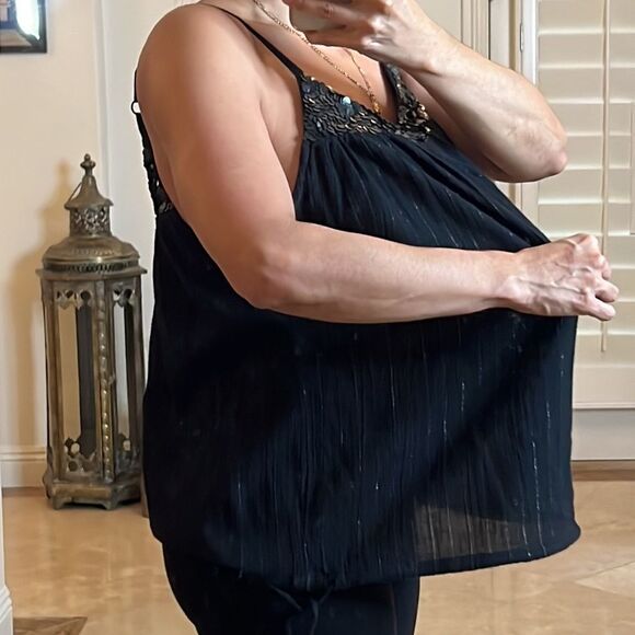 💕Cute top💕  - Picture 3 of 6